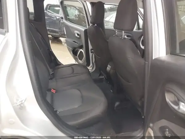 ZACCJBBB3HPE51546 2017 JEEP RENEGADE - Image 8
