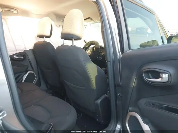ZACCJBBB3HPE58223 2017 JEEP RENEGADE - Image 8