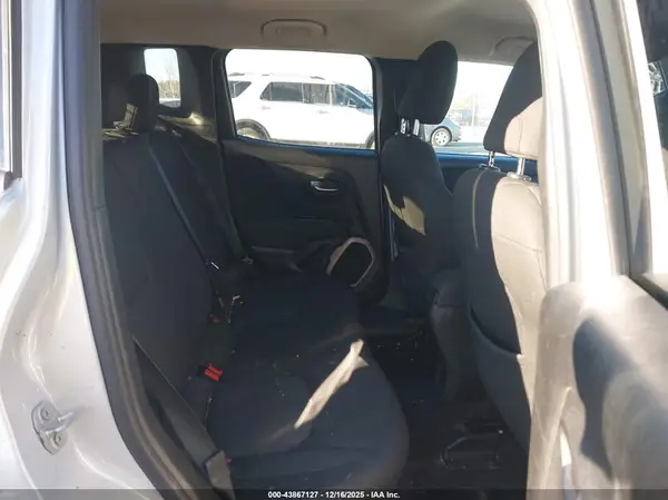 ZACCJBBB3HPE64331 2017 JEEP RENEGADE - Image 8