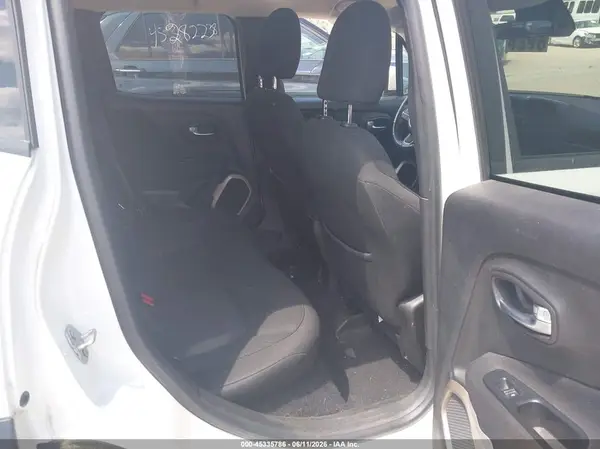 ZACCJBBB3HPE89052 2017 JEEP RENEGADE - Image 8