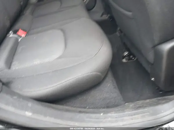 ZACCJBBB3HPE90198 2017 JEEP RENEGADE - Image 8