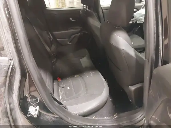 ZACCJBBB3HPE90475 2017 JEEP RENEGADE - Image 8