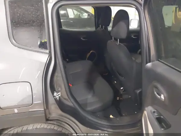 ZACCJBBB3HPF36189 2017 JEEP RENEGADE - Image 8