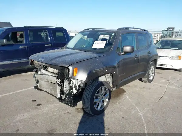 ZACCJBBB3HPG03275 2017 JEEP RENEGADE - Image 2