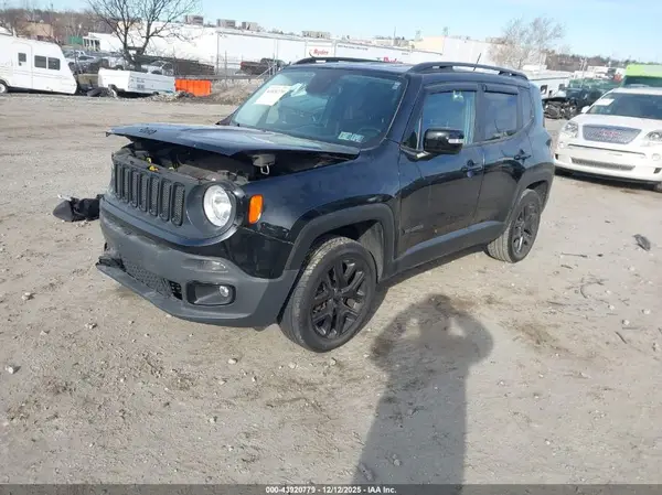 ZACCJBBB3HPG18892 2017 JEEP RENEGADE - Image 2