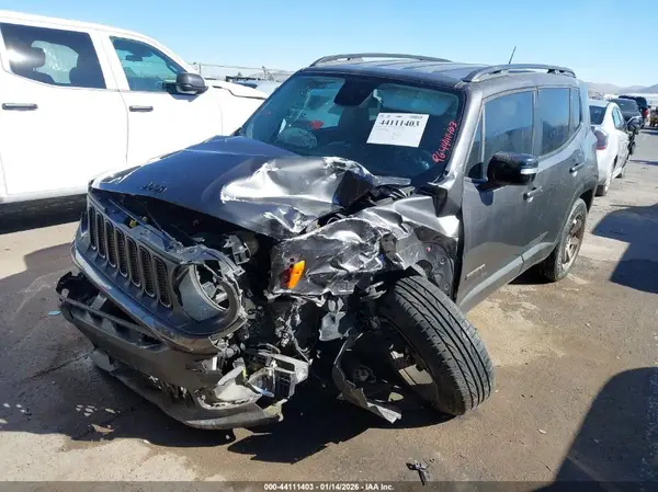 ZACCJBBB3HPG34641 2017 JEEP RENEGADE - Image 2