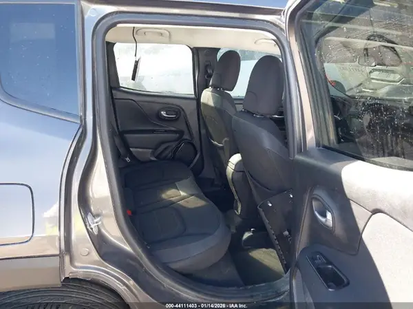 ZACCJBBB3HPG34641 2017 JEEP RENEGADE - Image 8