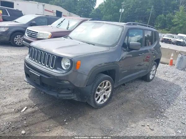 ZACCJBBB3HPG52931 2017 JEEP RENEGADE - Image 2