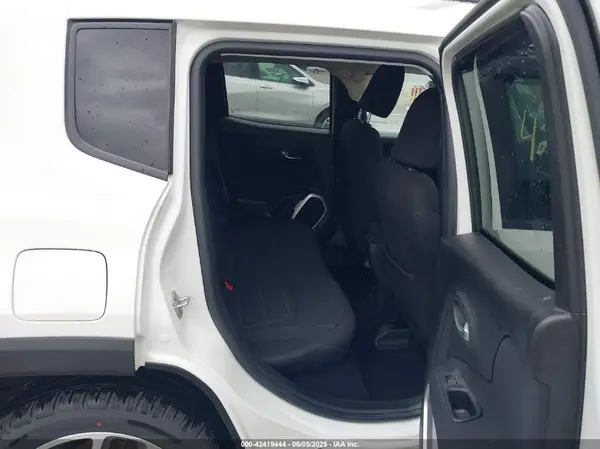 ZACCJBBB3JPG87393 2018 JEEP RENEGADE - Image 8