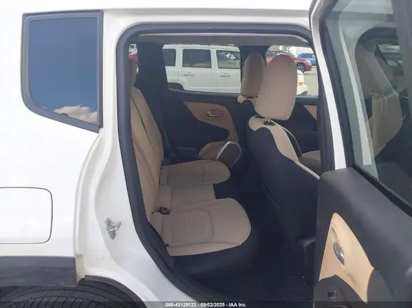 ZACCJBBB3JPH17010 2018 JEEP RENEGADE - Image 8