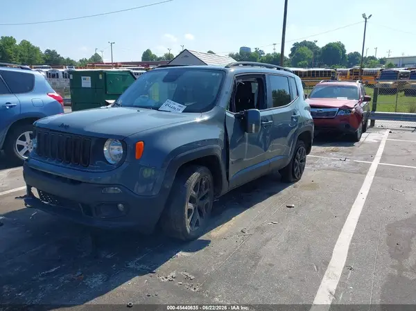 ZACCJBBB3JPH37466 2018 JEEP RENEGADE - Image 2