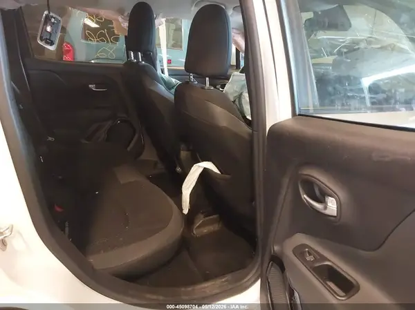 ZACCJBBB3JPH39346 2018 JEEP RENEGADE - Image 8