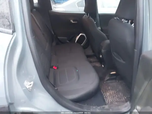 ZACCJBBB3JPH51416 2018 JEEP RENEGADE - Image 8