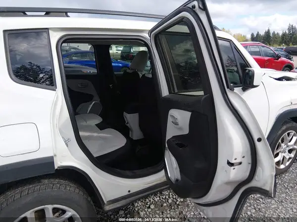 ZACCJBBB3JPH86568 2018 JEEP RENEGADE - Image 8