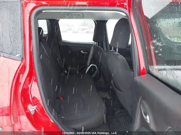 ZACCJBBB3JPH96758 2018 JEEP RENEGADE - Image 8