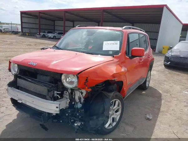 ZACCJBBB3JPJ30884 2018 JEEP RENEGADE - Image 2