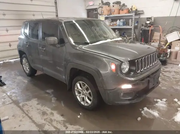 ZACCJBBB3JPJ33882 2018 JEEP RENEGADE - Image 1