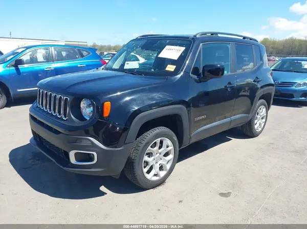 ZACCJBBB3JPJ37575 2018 JEEP RENEGADE - Image 2