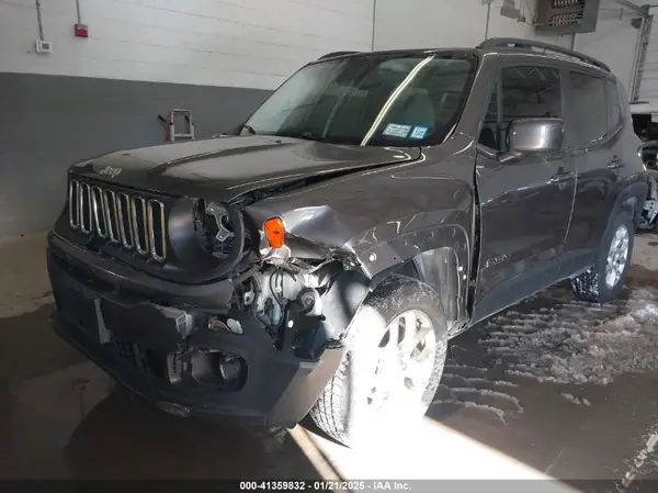 ZACCJBBB4HPE44377 2017 JEEP RENEGADE - Image 2