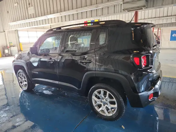 ZACCJBBB4HPE62698 2017 JEEP RENEGADE - Image 2