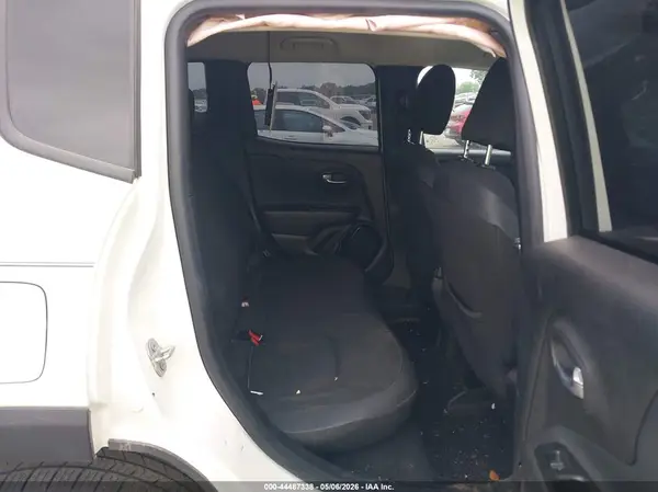 ZACCJBBB4HPE69568 2017 JEEP RENEGADE - Image 8