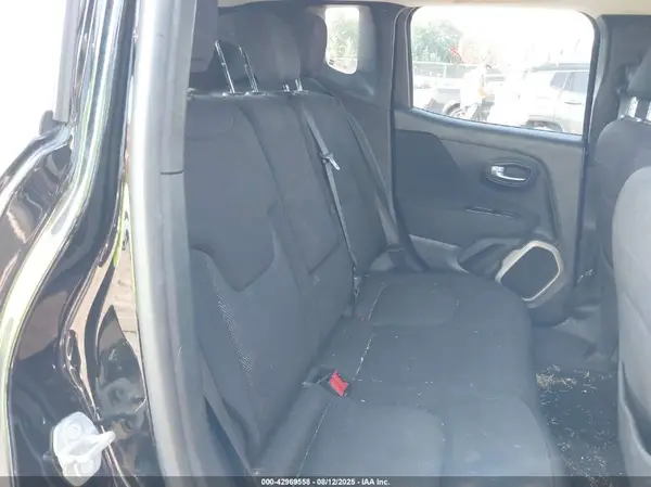 ZACCJBBB4HPF07803 2017 JEEP RENEGADE - Image 8
