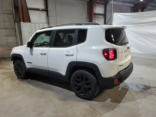 ZACCJBBB4HPF34077 2017 JEEP RENEGADE - Image 2
