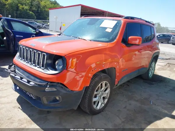 ZACCJBBB4HPF47329 2017 JEEP RENEGADE - Image 2