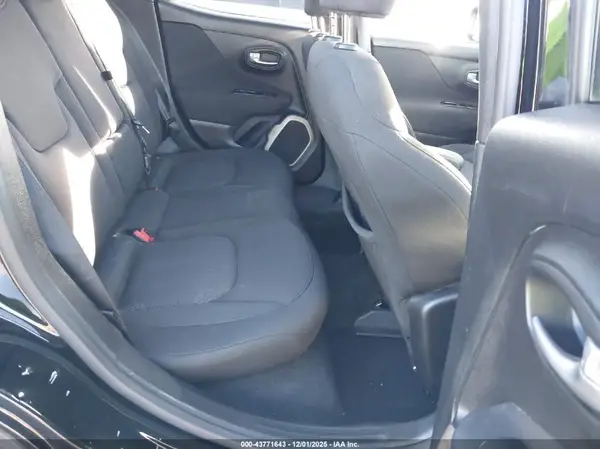 ZACCJBBB4HPF56516 2017 JEEP RENEGADE - Image 8