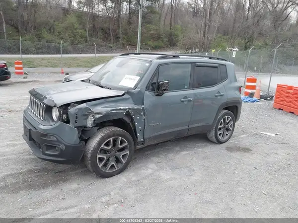 ZACCJBBB4HPF60811 2017 JEEP RENEGADE - Image 2