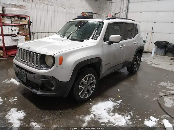 ZACCJBBB4HPF70884 2017 JEEP RENEGADE - Image 2