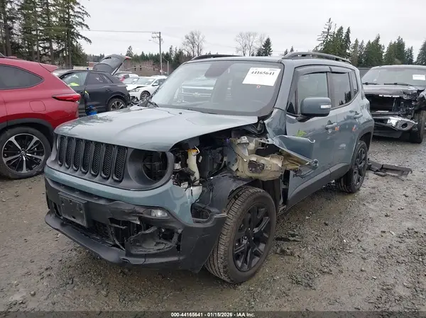 ZACCJBBB4HPG12647 2017 JEEP RENEGADE - Image 2