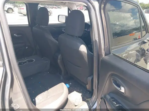 ZACCJBBB4HPG31733 2017 JEEP RENEGADE - Image 8