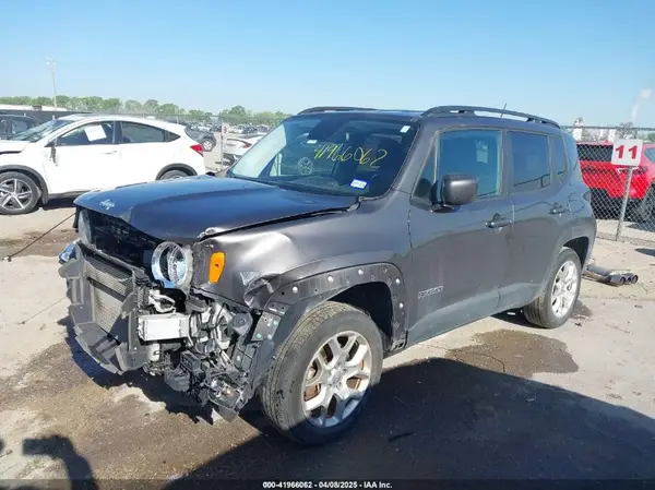 ZACCJBBB4HPG48757 2017 JEEP RENEGADE - Image 2