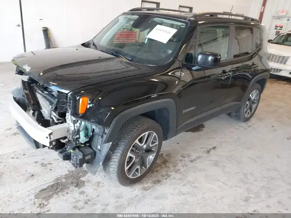 ZACCJBBB4JPH07246 2018 JEEP RENEGADE - Image 2