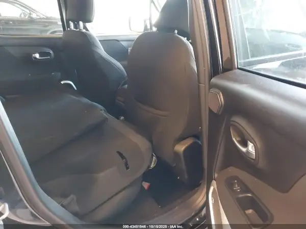 ZACCJBBB4JPH07246 2018 JEEP RENEGADE - Image 8