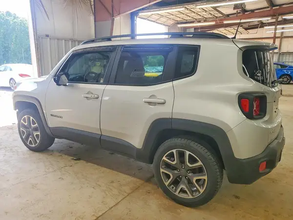 ZACCJBBB4JPH10972 2018 JEEP RENEGADE - Image 2