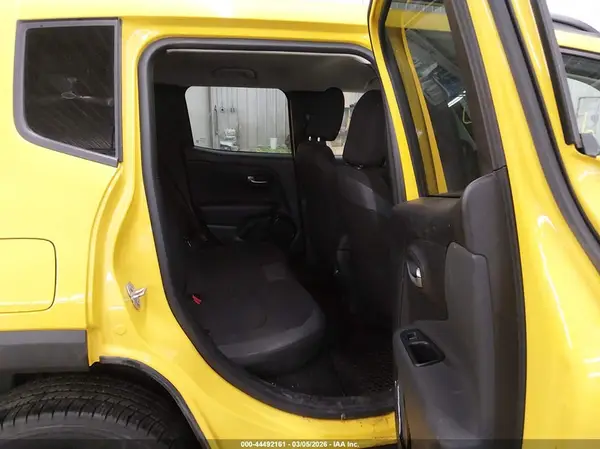 ZACCJBBB4JPH95442 2018 JEEP RENEGADE - Image 8
