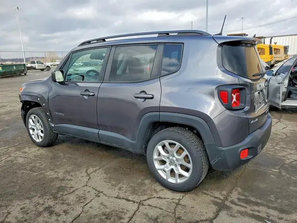ZACCJBBB4JPH98390 2018 JEEP RENEGADE - Image 2