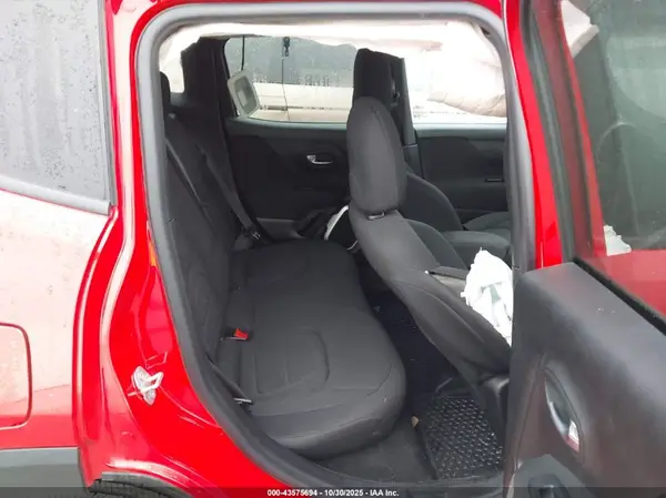 ZACCJBBB4JPJ09042 2018 JEEP RENEGADE - Image 8