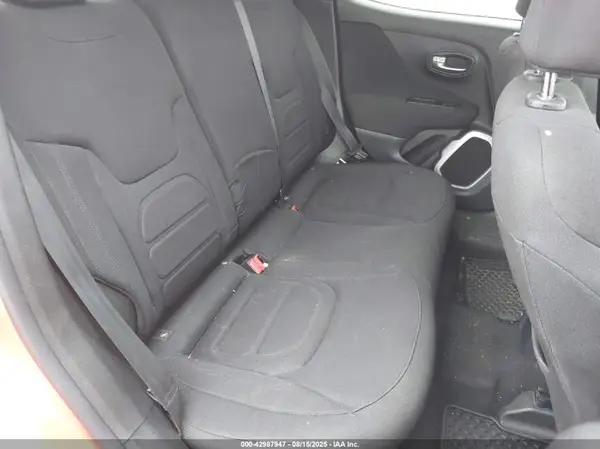 ZACCJBBB4JPJ17626 2018 JEEP RENEGADE - Image 8