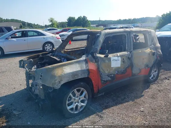 ZACCJBBB4JPJ53607 2018 JEEP RENEGADE - Image 2