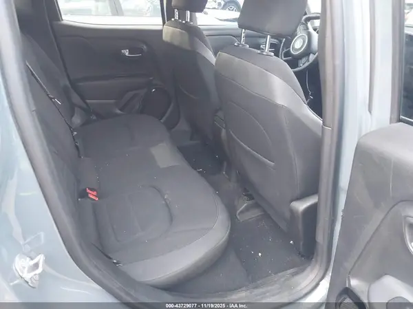 ZACCJBBB5HPE77081 2017 JEEP RENEGADE - Image 8