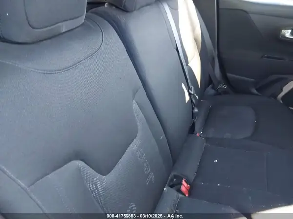 ZACCJBBB5HPE81342 2017 JEEP RENEGADE - Image 8