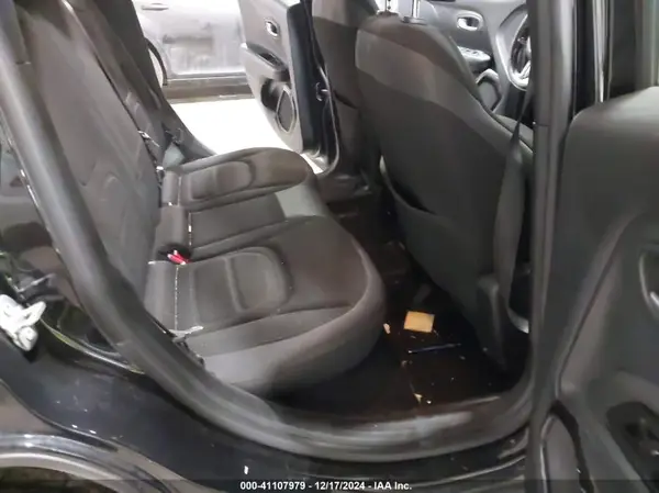 ZACCJBBB5HPF11052 2017 JEEP RENEGADE - Image 8