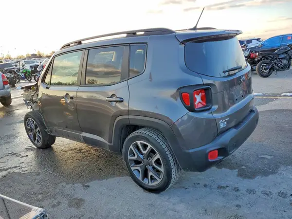 ZACCJBBB5HPF20656 2017 JEEP RENEGADE - Image 2