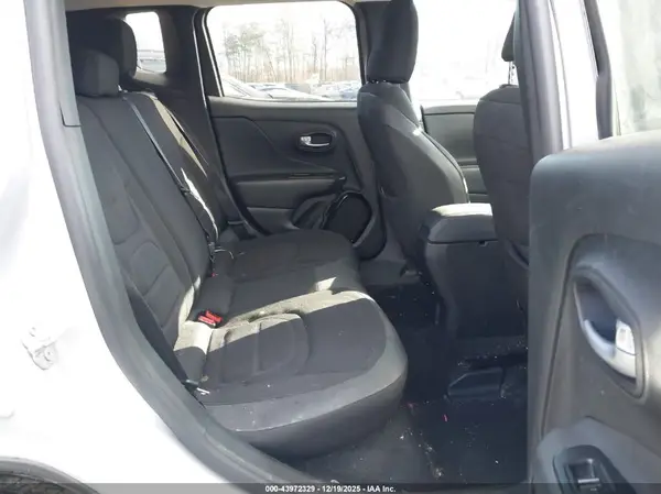 ZACCJBBB5HPF35884 2017 JEEP RENEGADE - Image 8