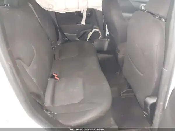 ZACCJBBB5HPF38686 2017 JEEP RENEGADE - Image 8
