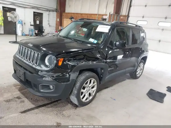 ZACCJBBB5HPF63491 2017 JEEP RENEGADE - Image 2
