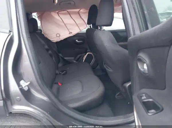 ZACCJBBB5HPG12737 2017 JEEP RENEGADE - Image 8